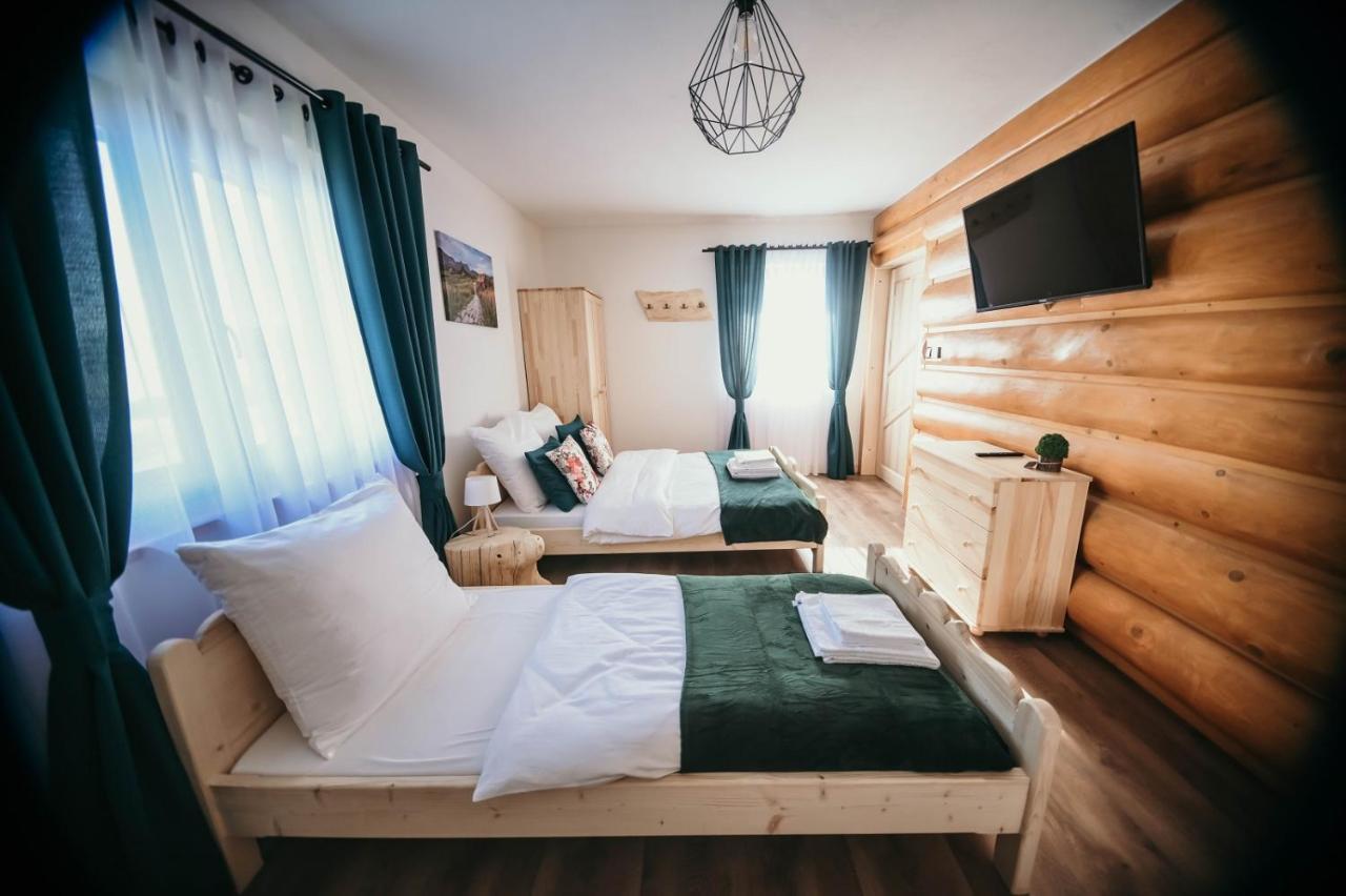 Tarasowka U Zajaca Bed and Breakfast Czerwienne Buitenkant foto