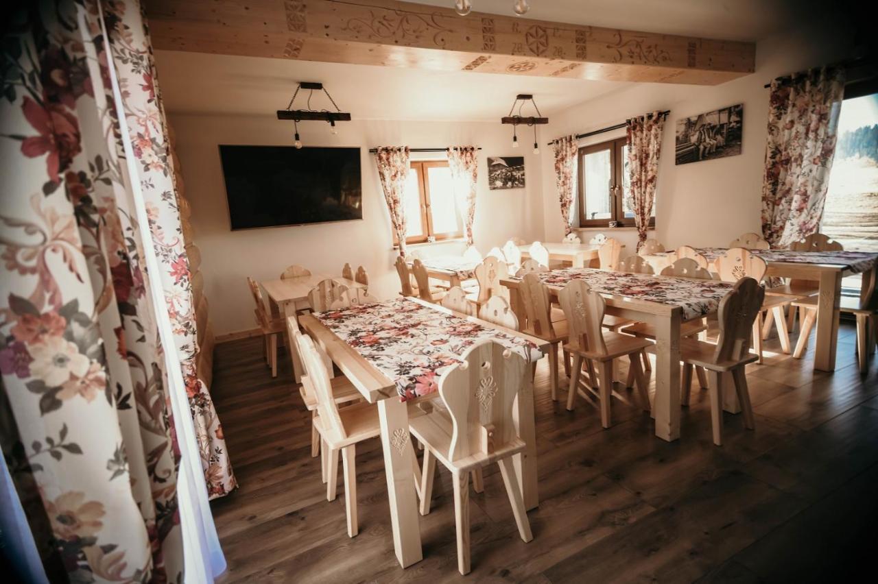 Tarasowka U Zajaca Bed and Breakfast Czerwienne Buitenkant foto