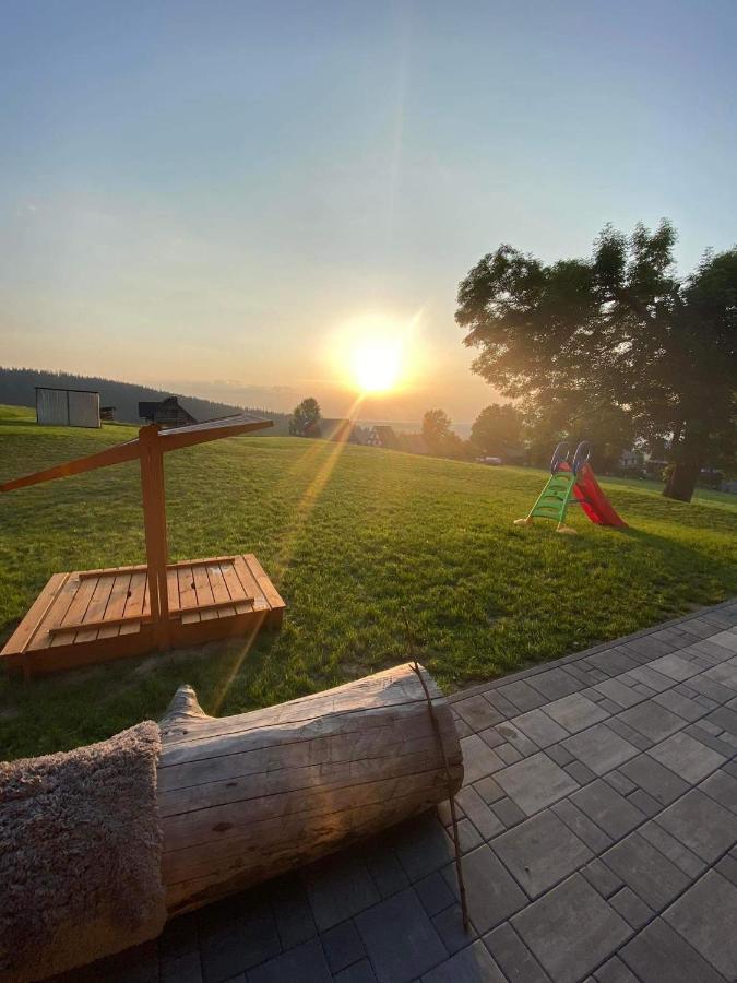 Tarasowka U Zajaca Bed and Breakfast Czerwienne Buitenkant foto